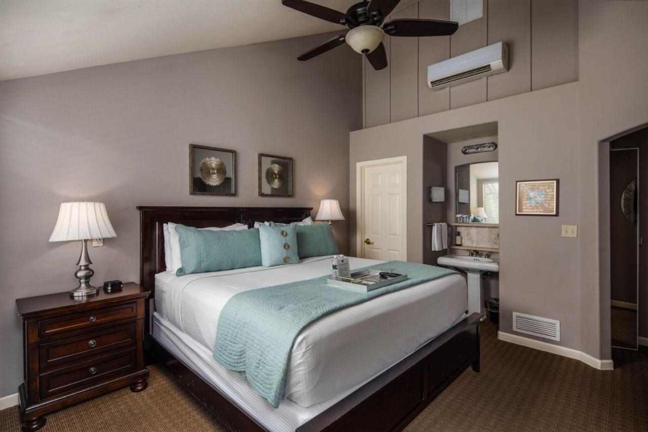 Inn Above Oak Creek