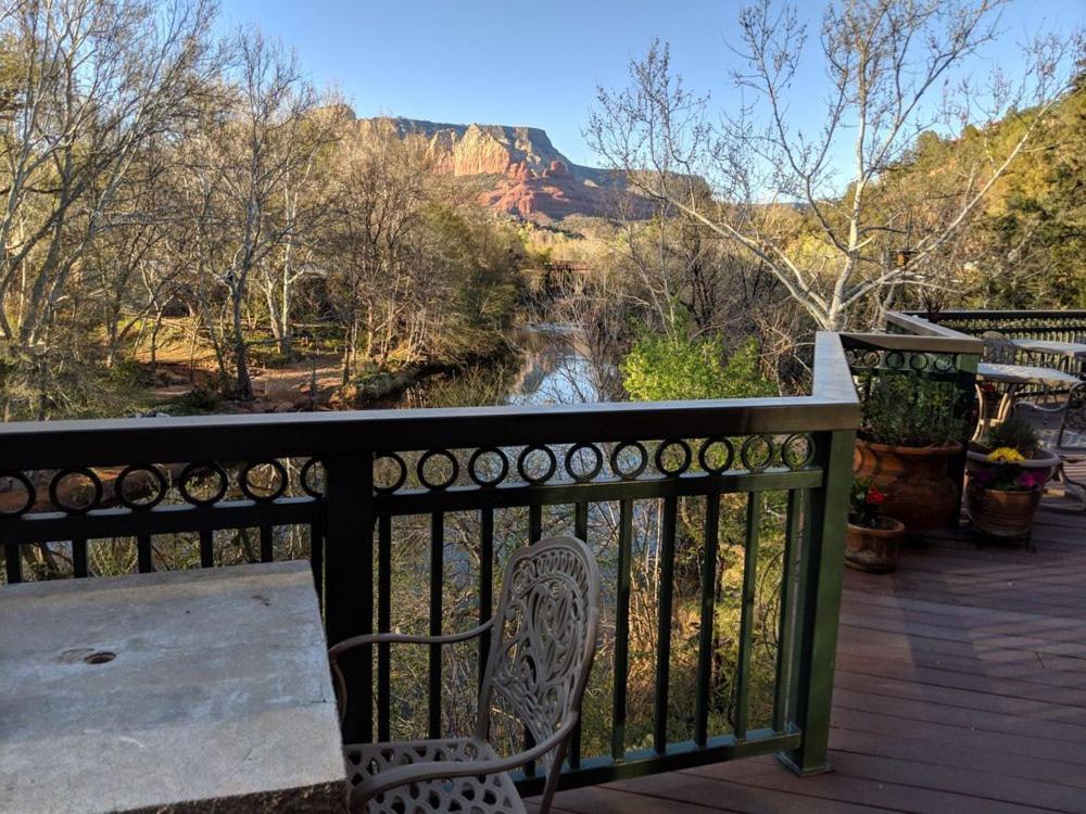 Above Oak Creek Inn 3*