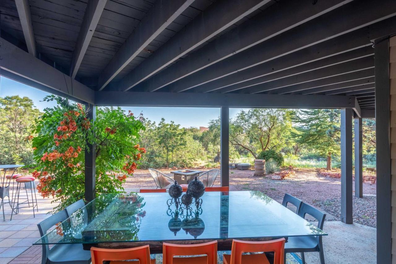 Sleek Abode With Hot Tub And Outdoor Hangout! Holiday home *