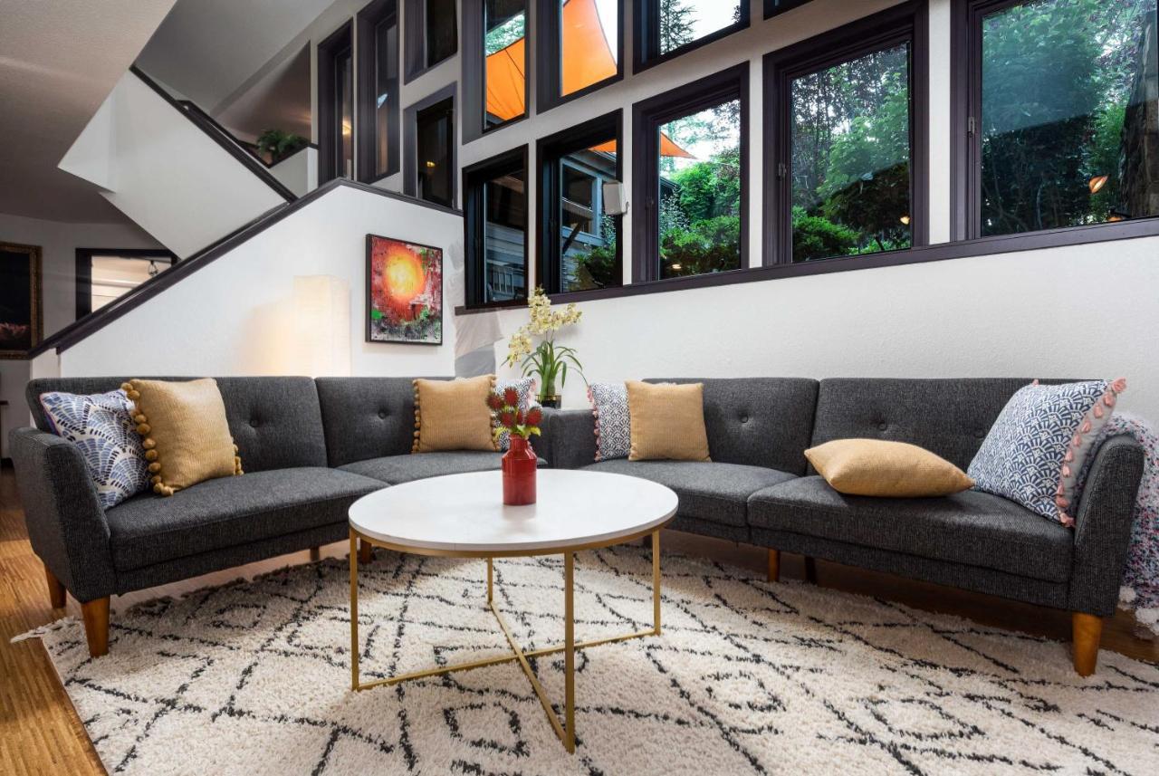Sleek Abode With Hot Tub And Outdoor Hangout! Holiday home Sedona