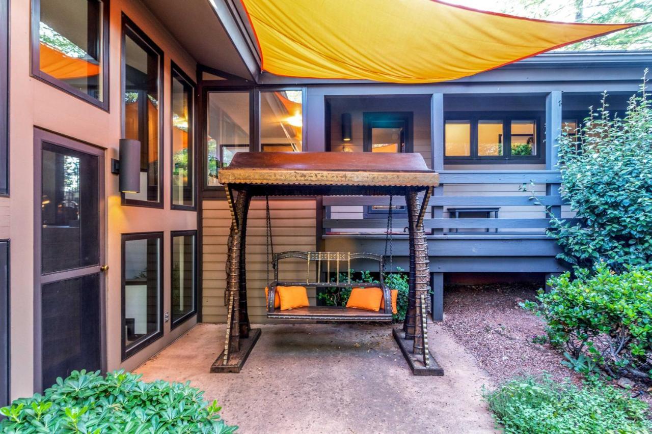 Sleek Abode With Hot Tub And Outdoor Hangout! Holiday home Sedona