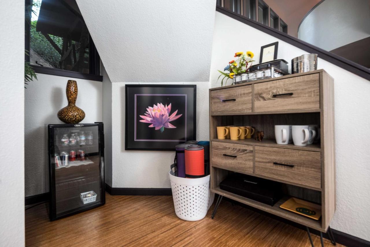 Sleek Abode With Hot Tub And Outdoor Hangout! Holiday home Sedona