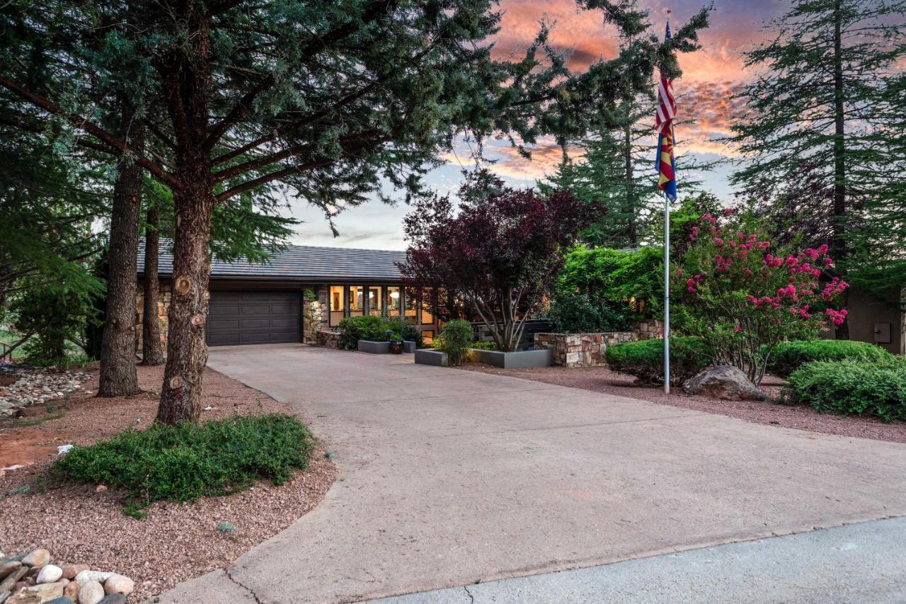 Holiday home Sleek Abode With Hot Tub And Outdoor Hangout!