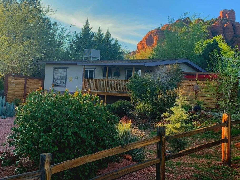 Serene 2 Bedroom! Walk To Trails! Red Rock Mountain Views! Sedona