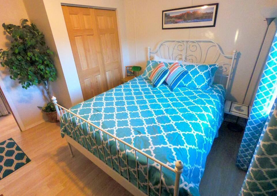 Serene 2 Bedroom! Walk To Trails! Red Rock Mountain Views! * Sedona