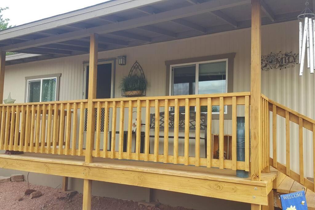 Holiday home Serene 2 Bedroom! Walk To Trails! Red Rock Mountain Views! Sedona