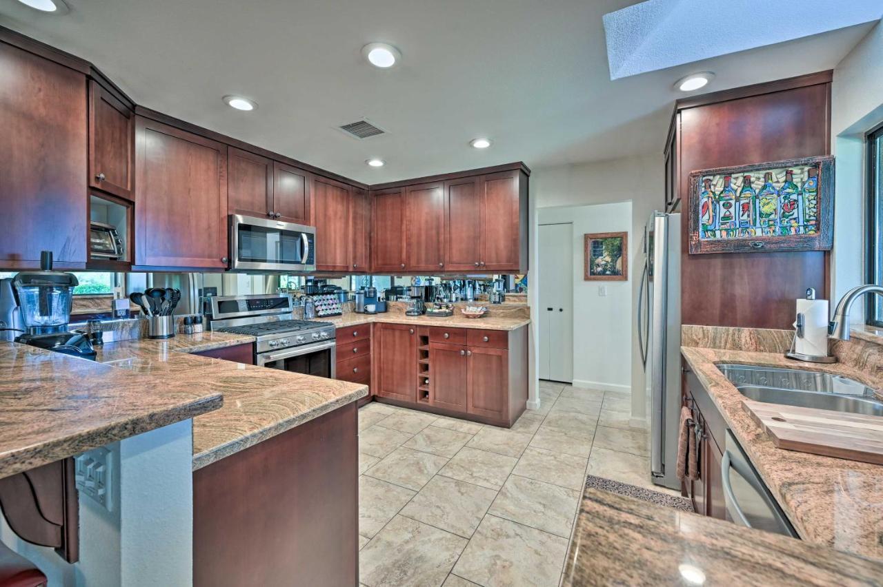 Peaceful Red Rock Views And Patio! Holiday home *