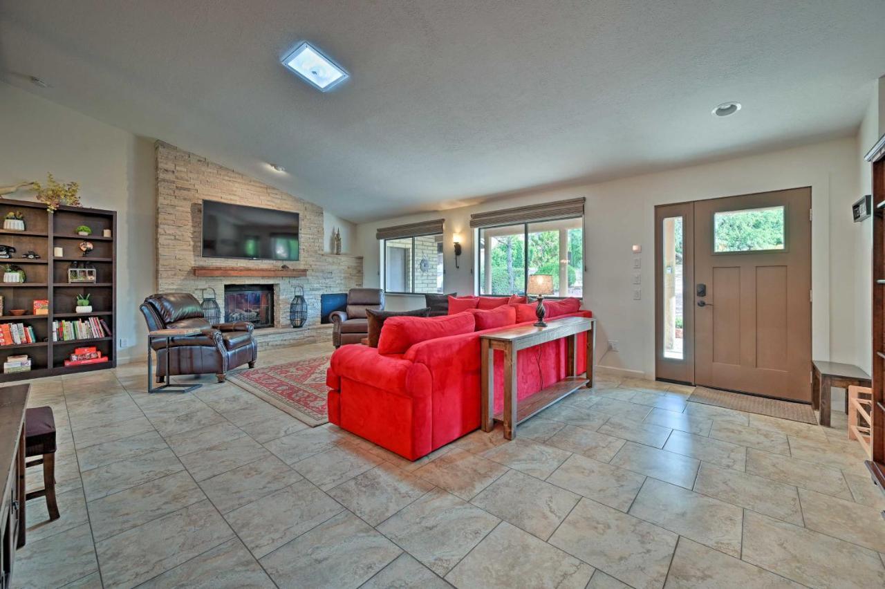 Peaceful Red Rock Views And Patio! *