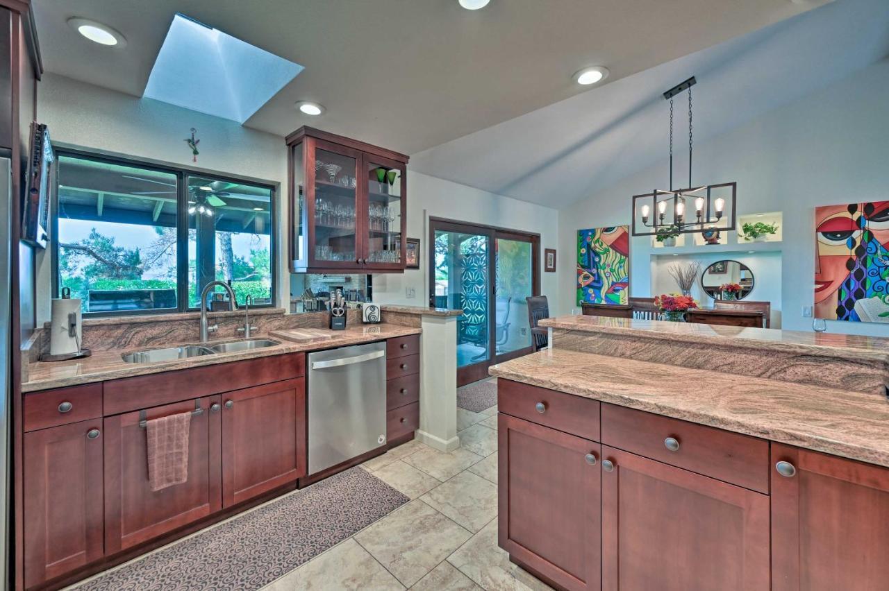 Holiday home Peaceful Red Rock Views And Patio! *