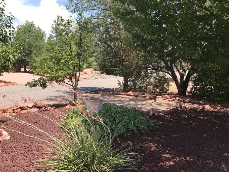Mountain View Apartment, Residential Area, Private Entrance Sedona