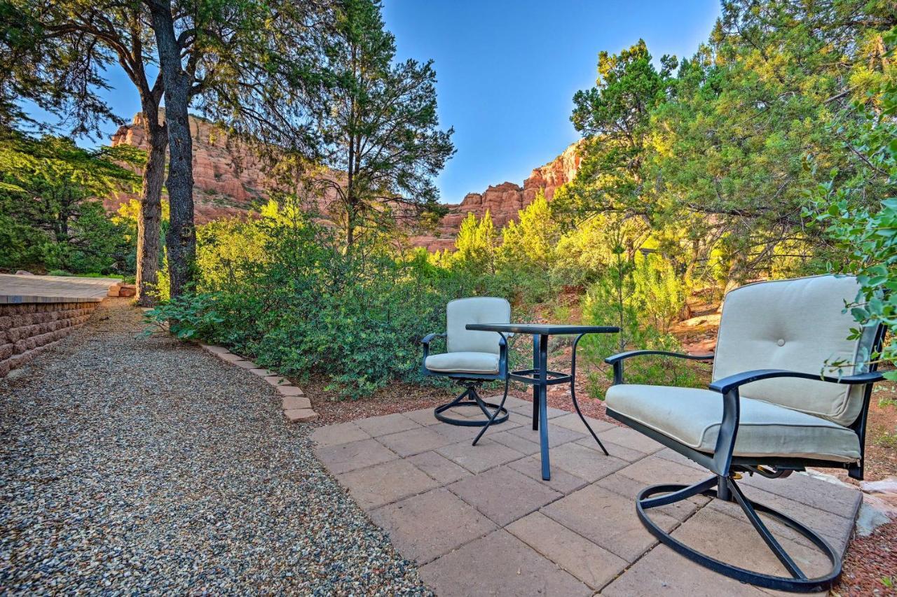 Stunning With Red Rock Views And Fire Pit!