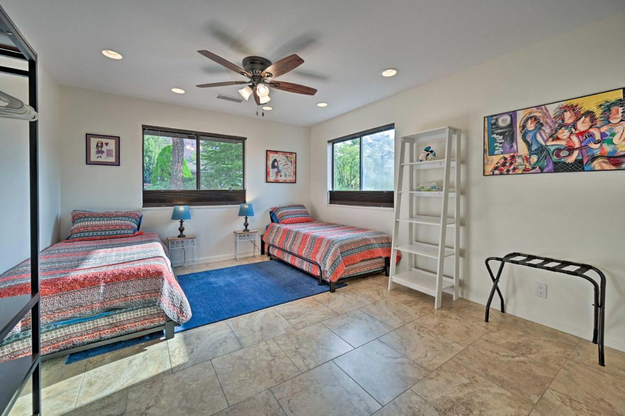 Peaceful Red Rock Views And Patio!