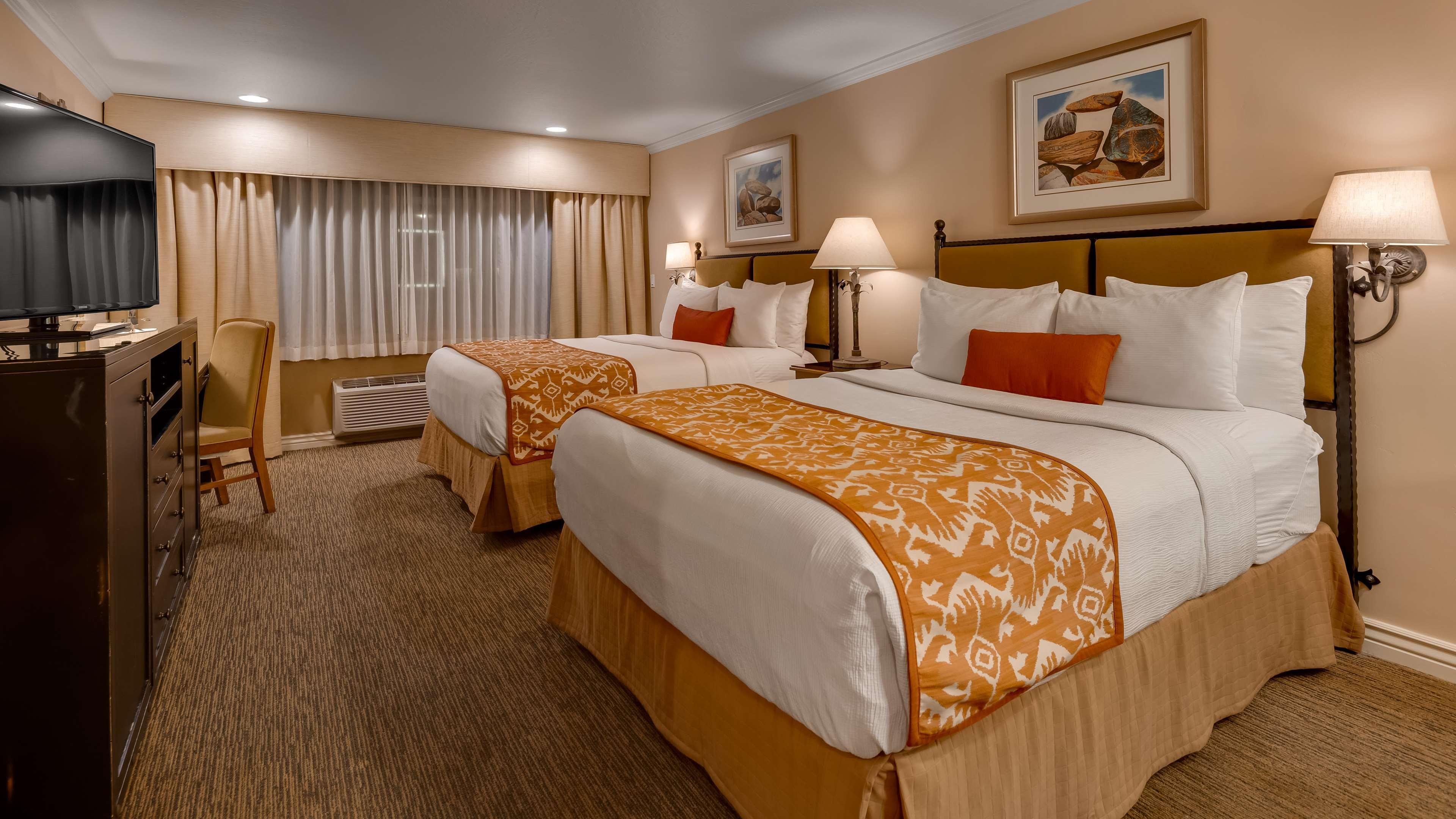 Western Arroyo Roble & Creekside Hotel 3*