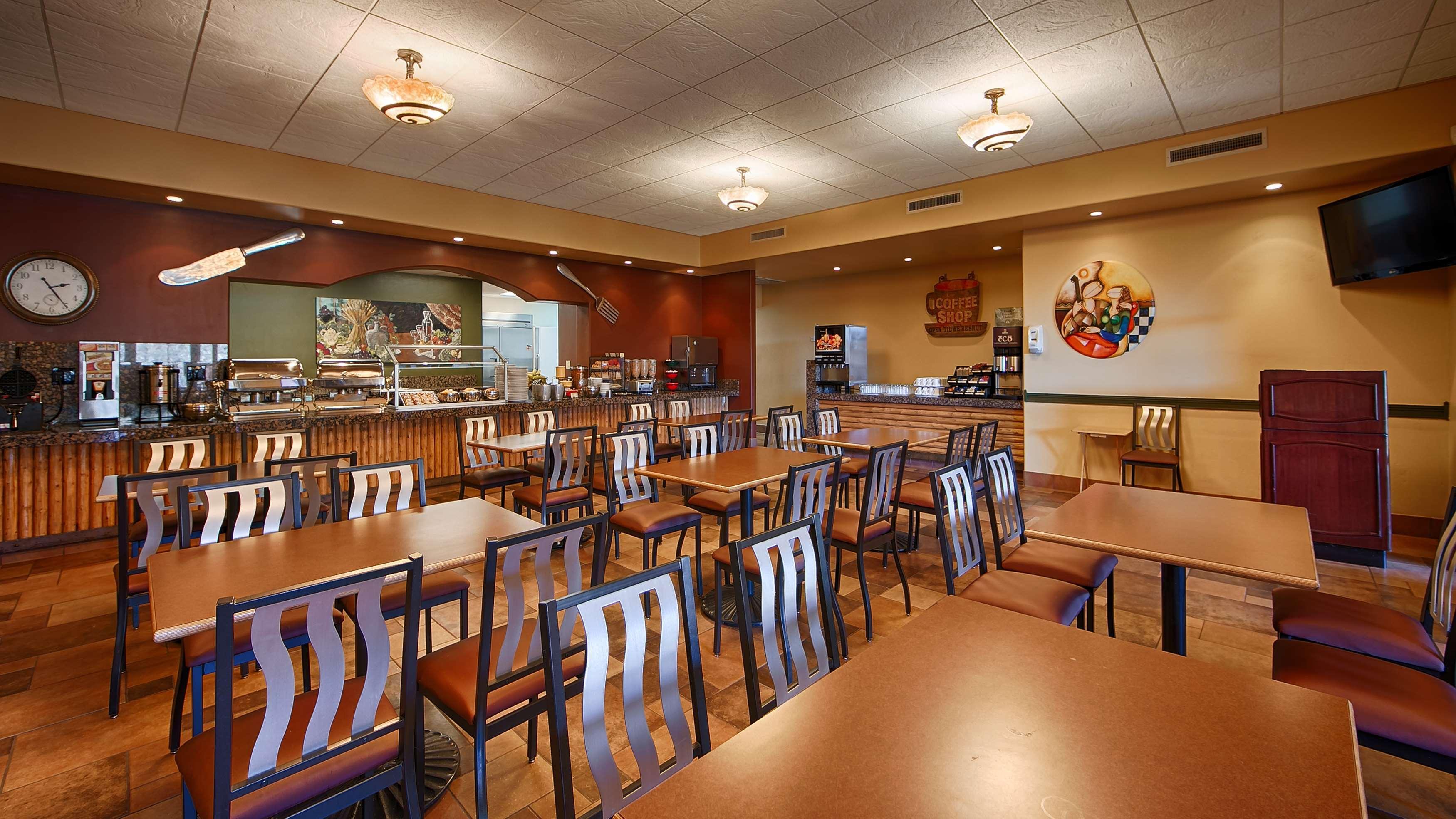 Hotel Western Arroyo Roble & Creekside 3*