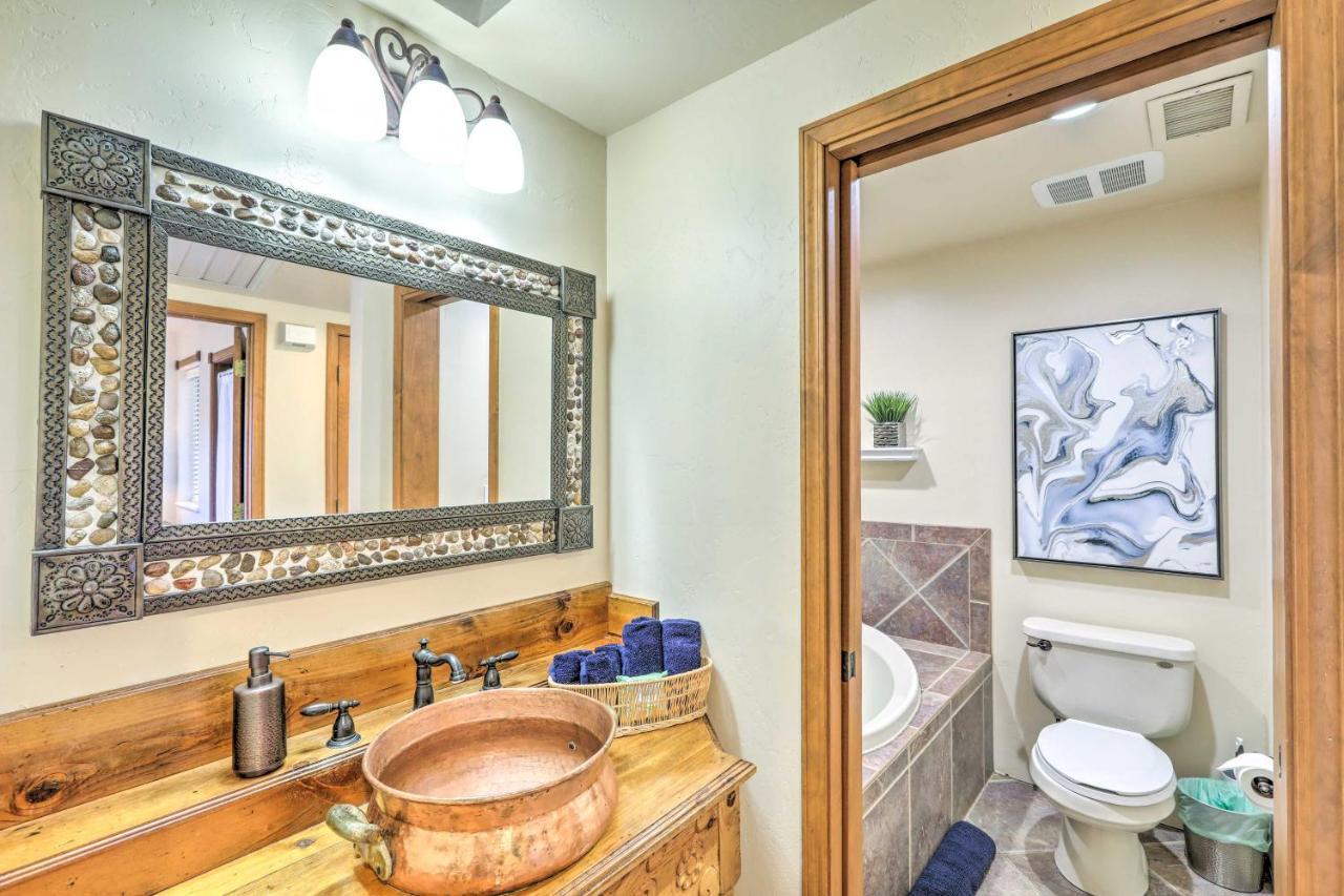 Bright With Deck And Mountain Views! Sedona