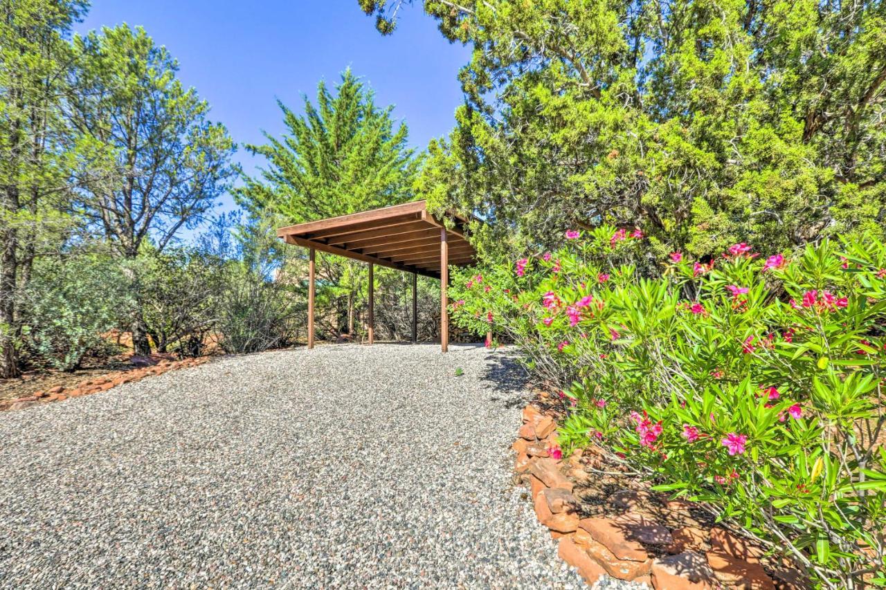 Holiday home Bright With Deck And Mountain Views! *