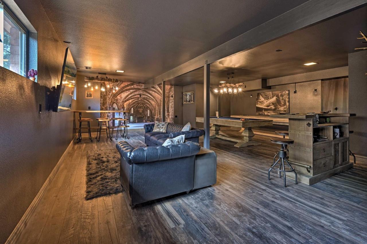 Hideaway With Swim And Private Tavern! Holiday home Sedona