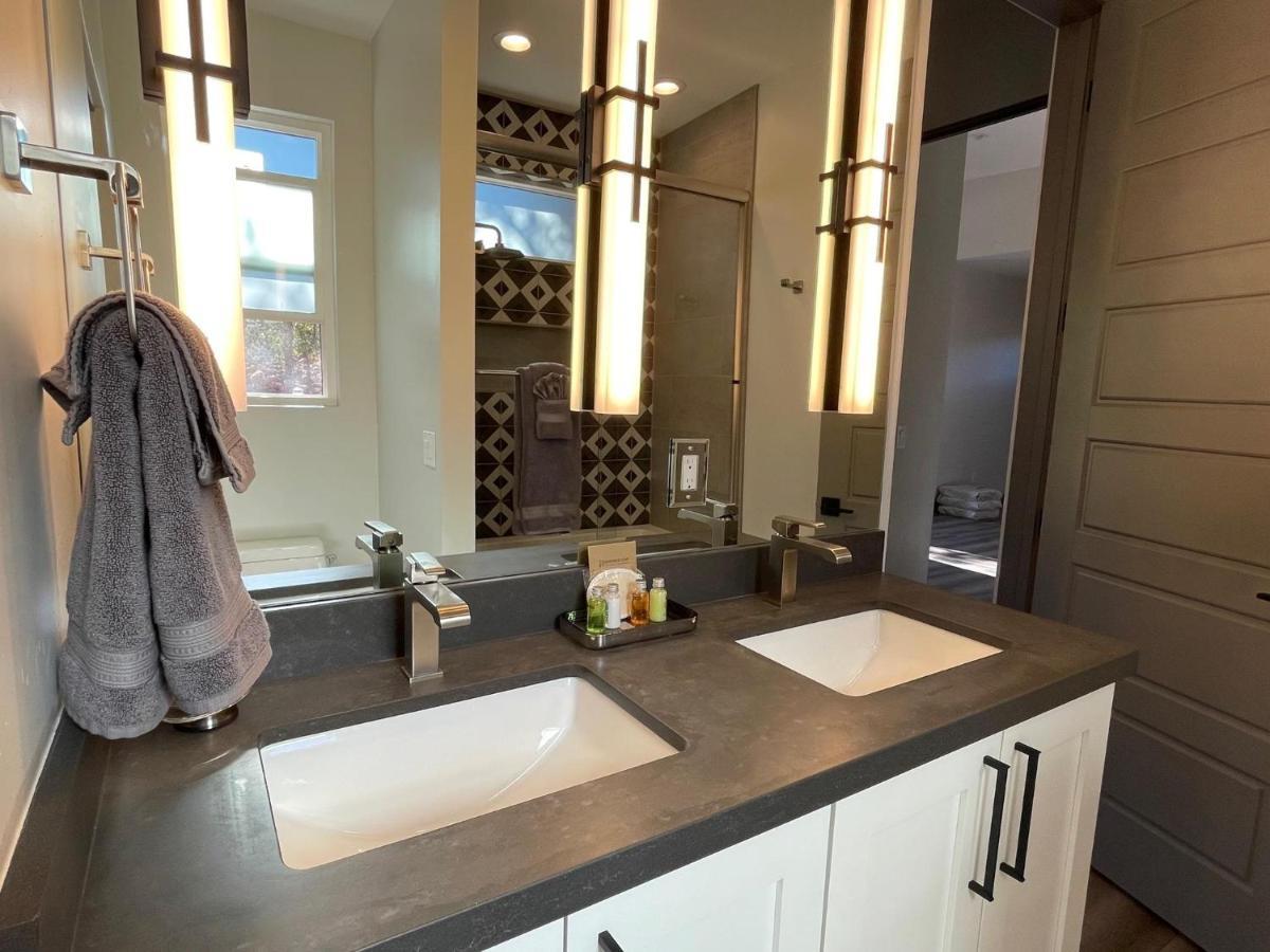 Holiday home Designer View Villa-rooftop 360 View Deck-hot Tub *