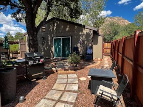 Serene 2 Bedroom! Walk To Trails! Red Rock Mountain Views! Sedona