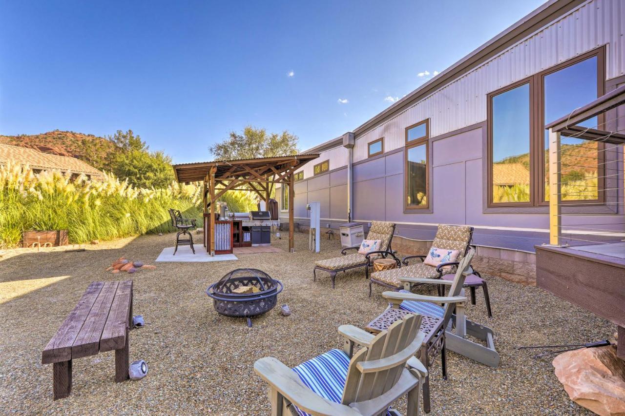 Holiday home Pet-friendly With Yard And Hot Tub!