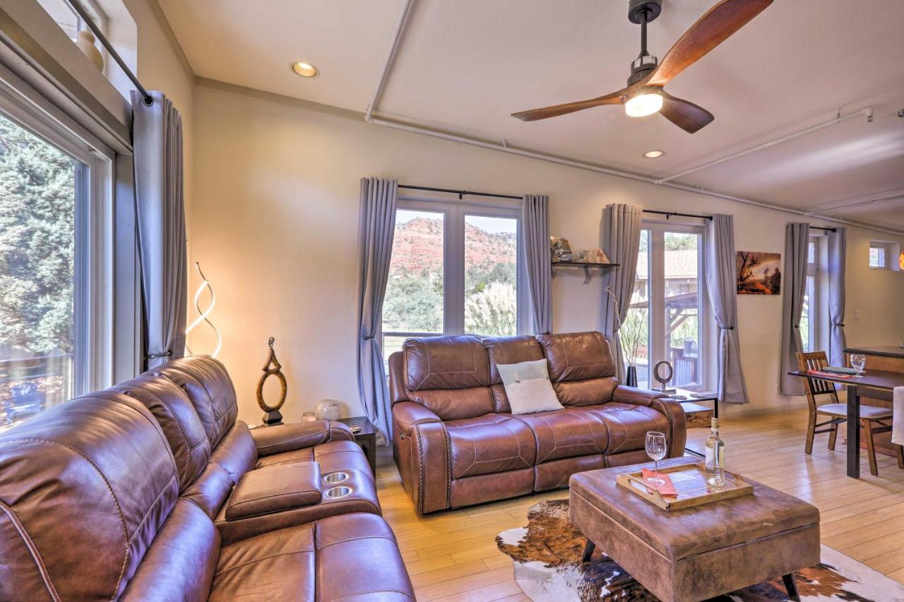 Pet-friendly With Yard And Hot Tub! *
