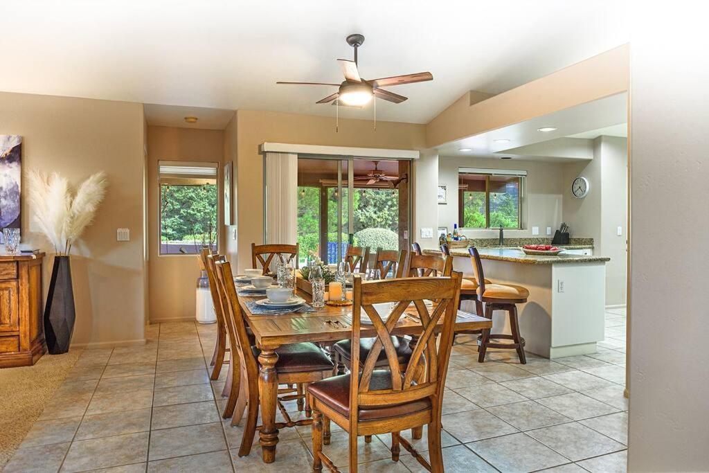Holiday home Prime Uptown Location- Mountain View- Kid Friendly - Sleeps 10 Sedona