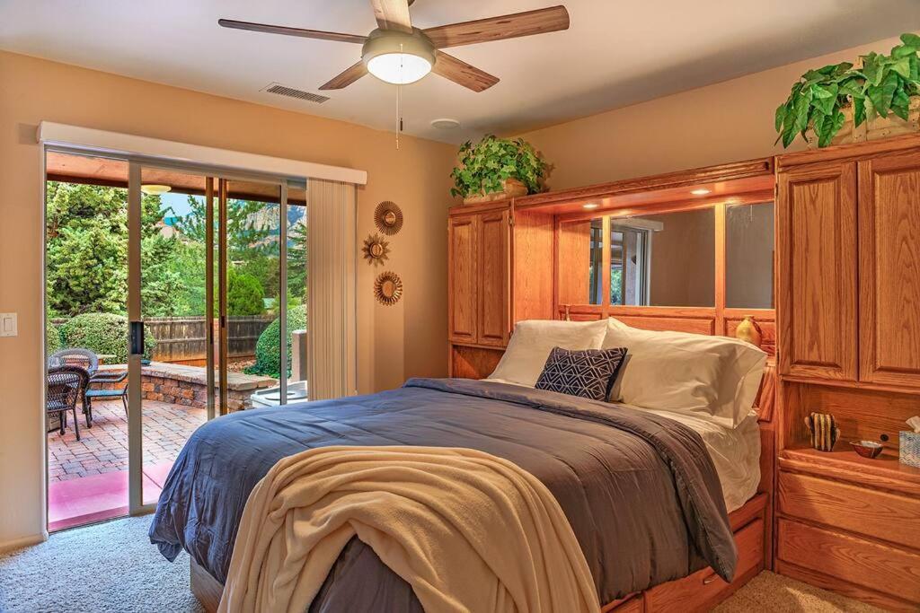 Holiday home Prime Uptown Location- Mountain View- Kid Friendly - Sleeps 10 *