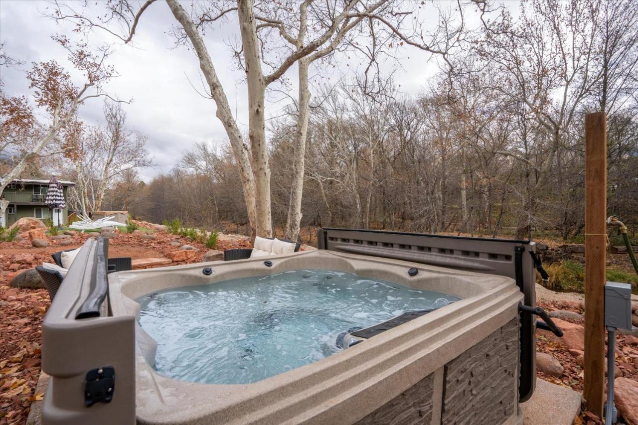 Cozy With Private Creek Access Holiday home