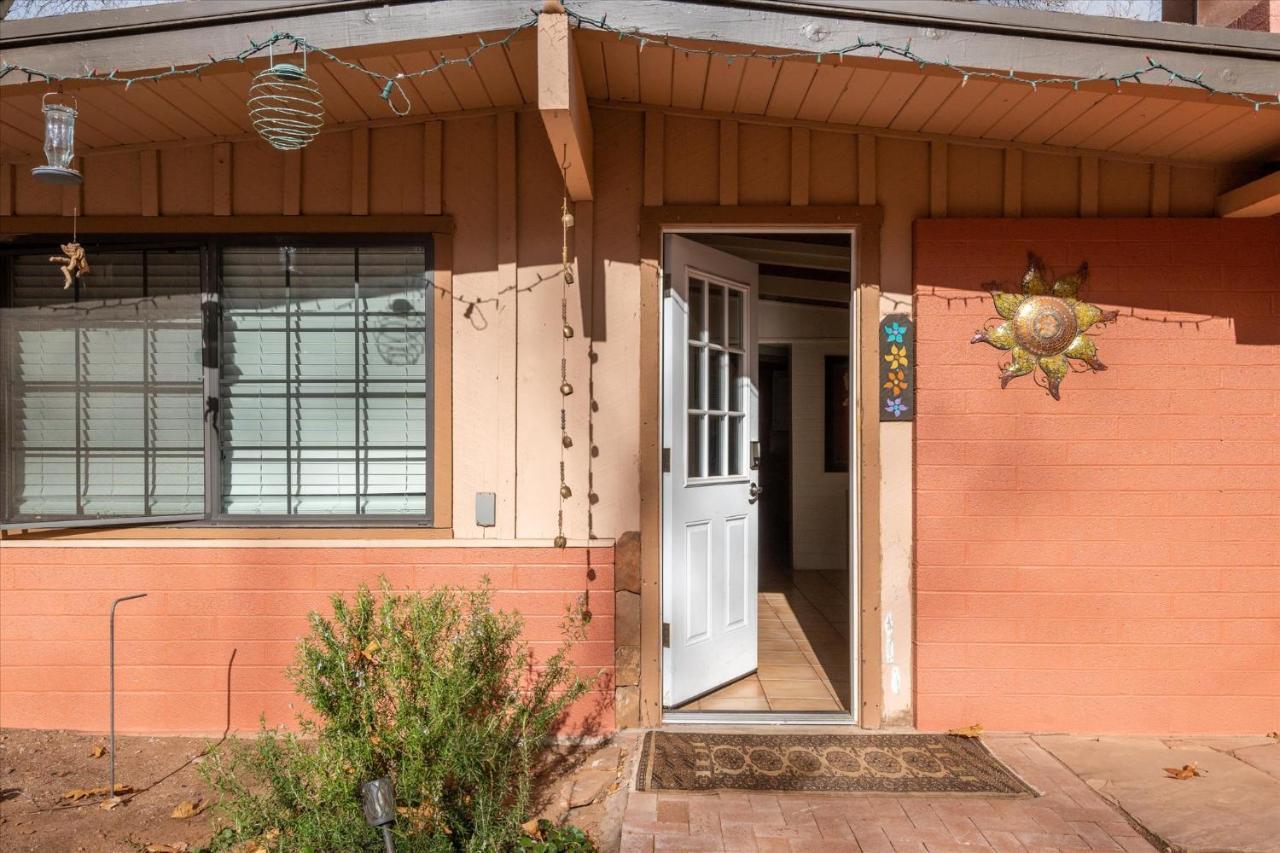 Cozy With Private Creek Access * Sedona