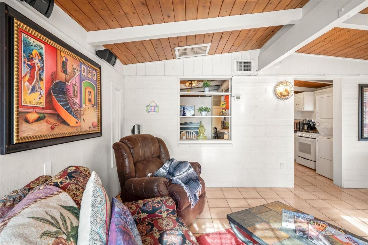 Cozy With Private Creek Access