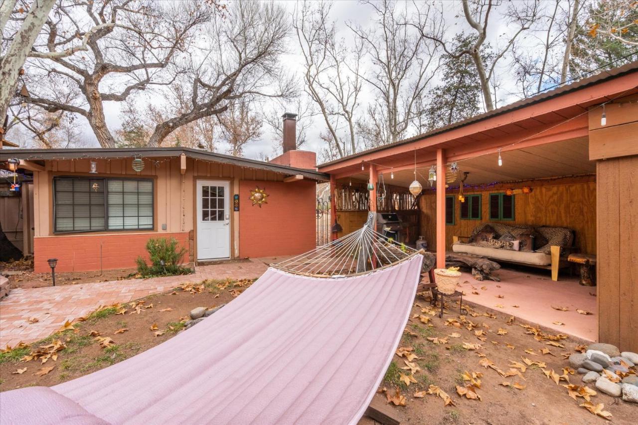 Cozy With Private Creek Access