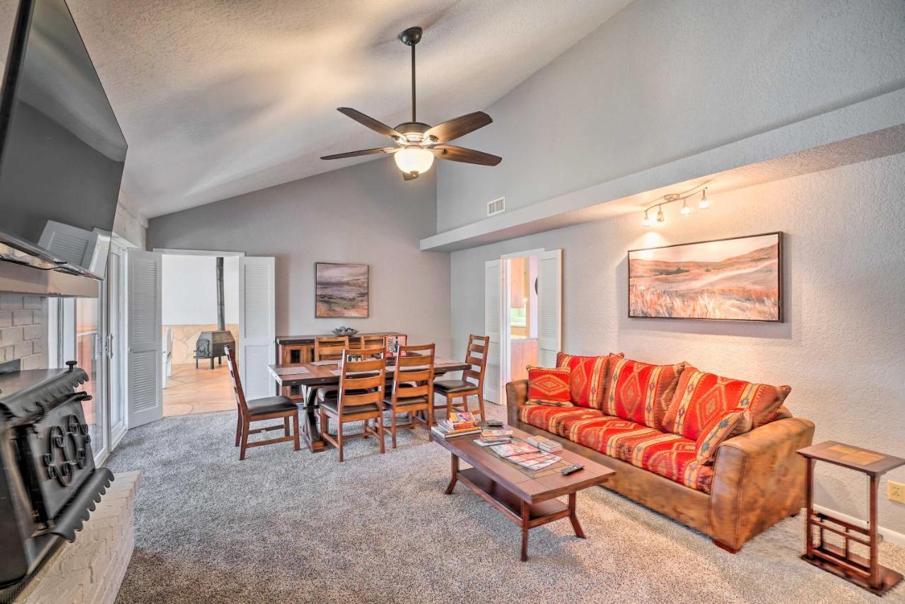Spacious About 4 Mi To Dtwn Main St!