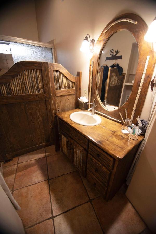 The At Thunder Mountain Bed & Breakfast 4*