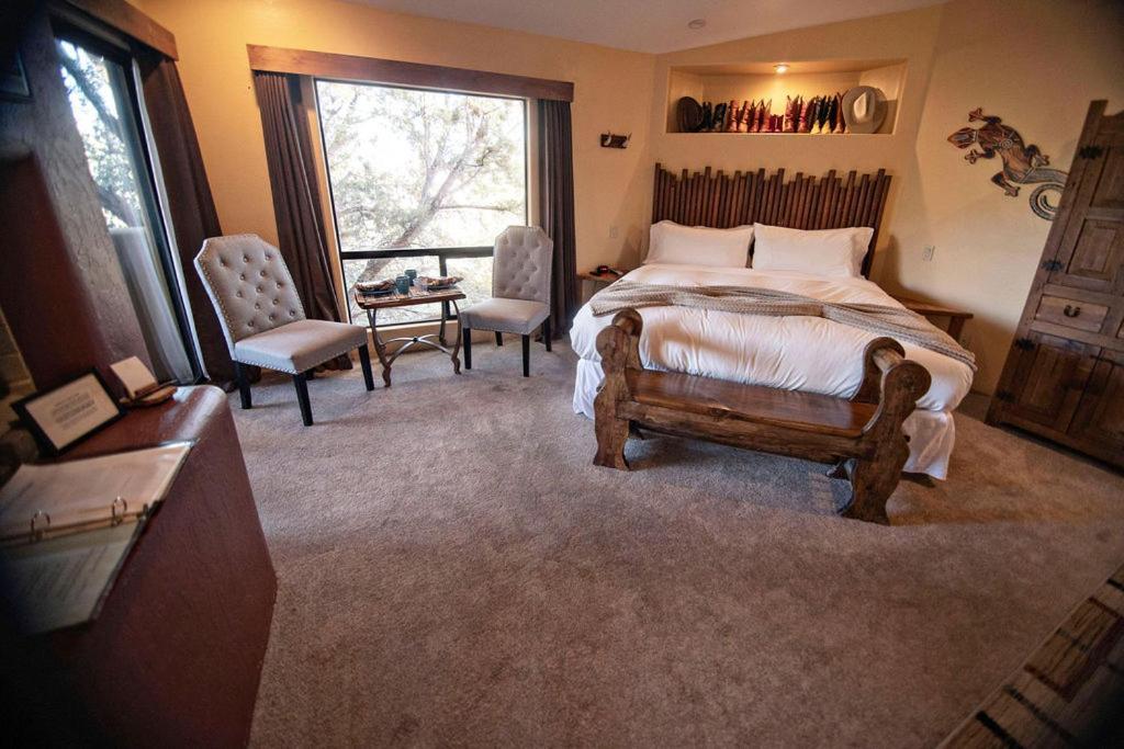 The At Thunder Mountain 4*