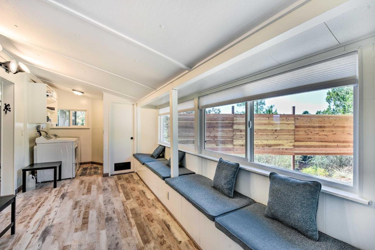 Holiday home Stardust Hideaway With Patio And Mtn Views!
