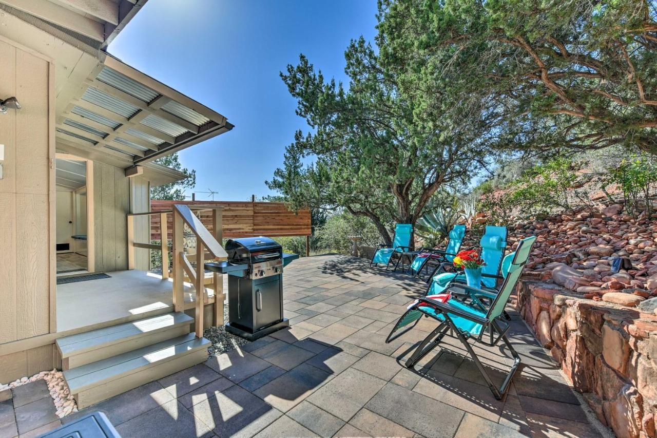 Stardust Hideaway With Patio And Mtn Views!