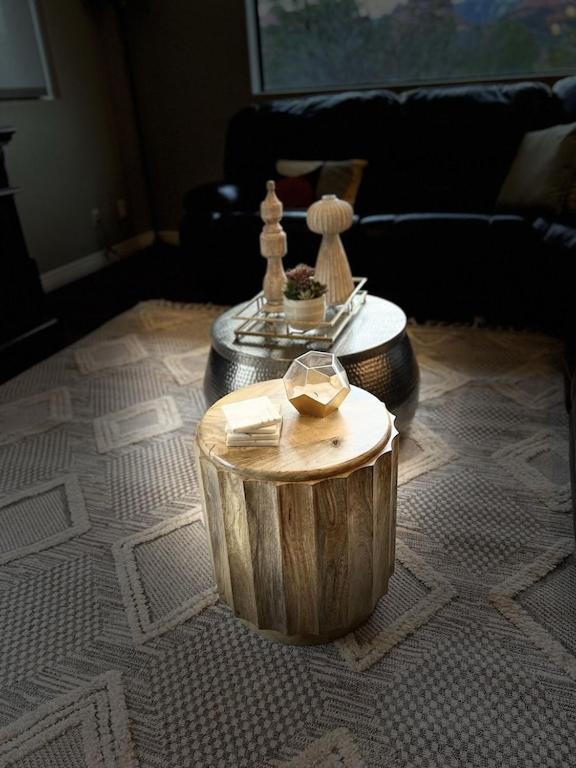 Uptown Gem! Wow! Views!! New! Barrel Sauna!!! Close To Trails, Walk To Uptown Sedona, Restaurants And Shopping Villa *