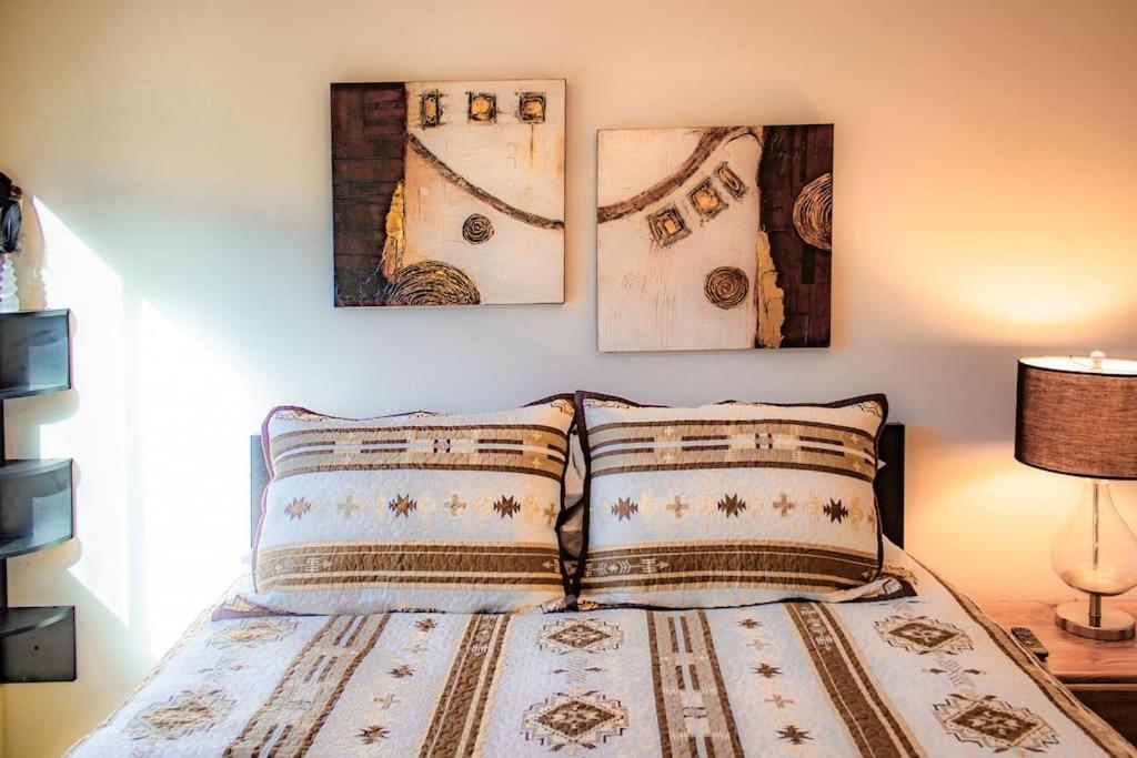 Shaman's Den - Aptly Decorated Space W/a View Sedona