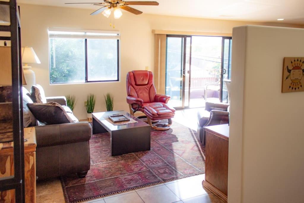 Shaman's Den - Aptly Decorated Space W/a View *