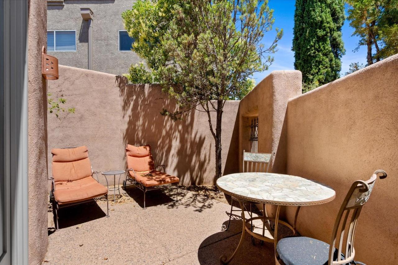 Villa Adobe Village With Private Patio- Wilderness *