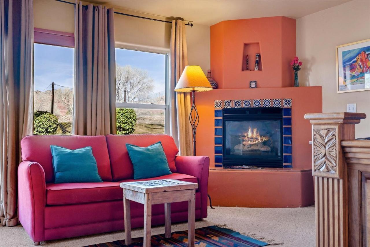 Adobe Hacienda- Apts Hotel *