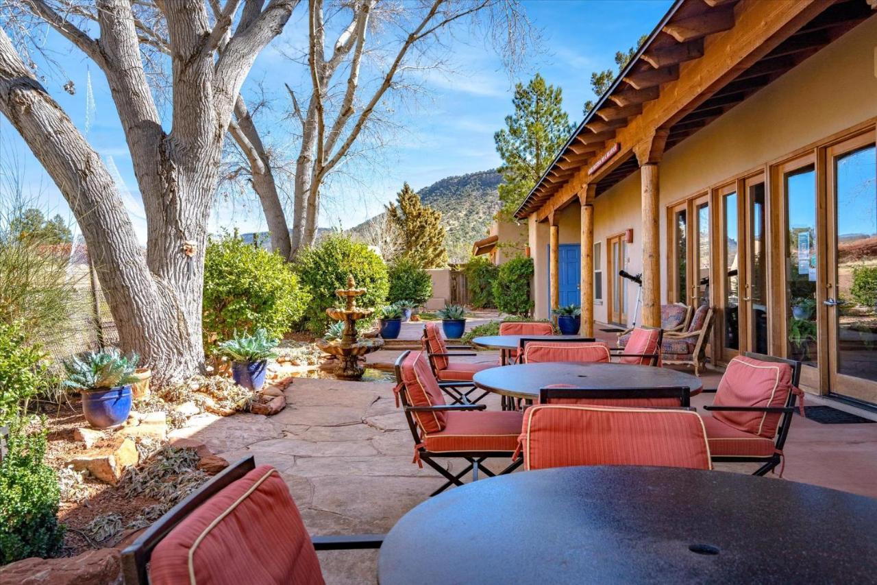 Adobe Hacienda - Vaquero Apts Apartment *
