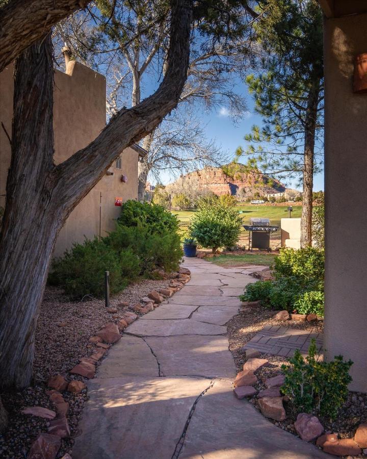 Adobe Hacienda - Vaquero Apts *