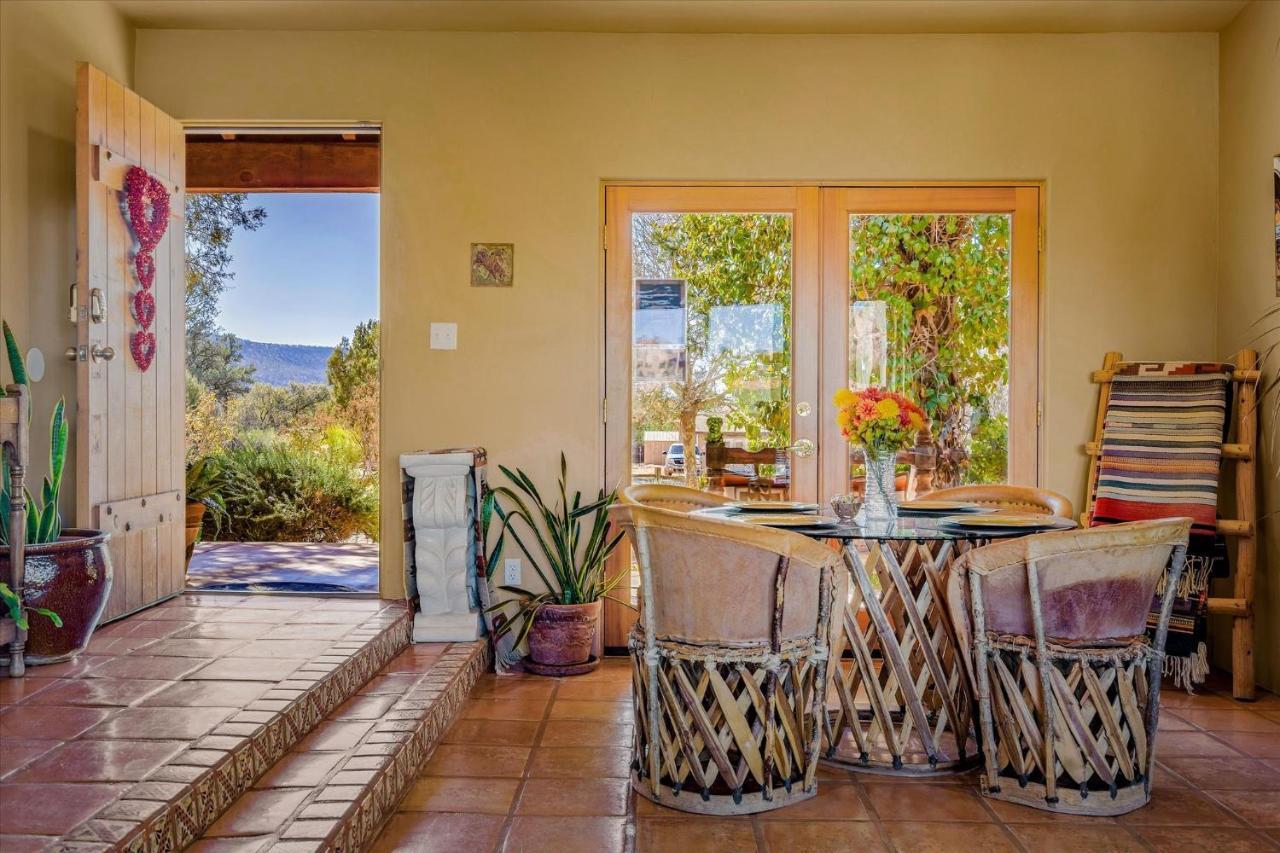 Adobe Hacienda - Vaquero Apts *