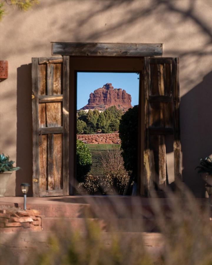 Adobe Hacienda - Vaquero Apts *