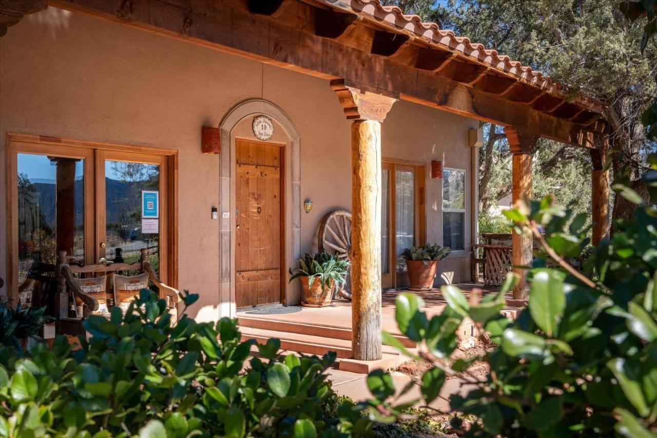 Adobe Hacienda - Vaquero Apts Sedona