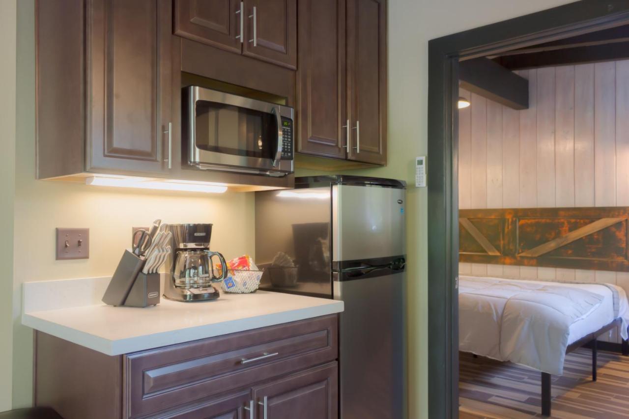 Apartment Destination Oak Creek-estate Estate