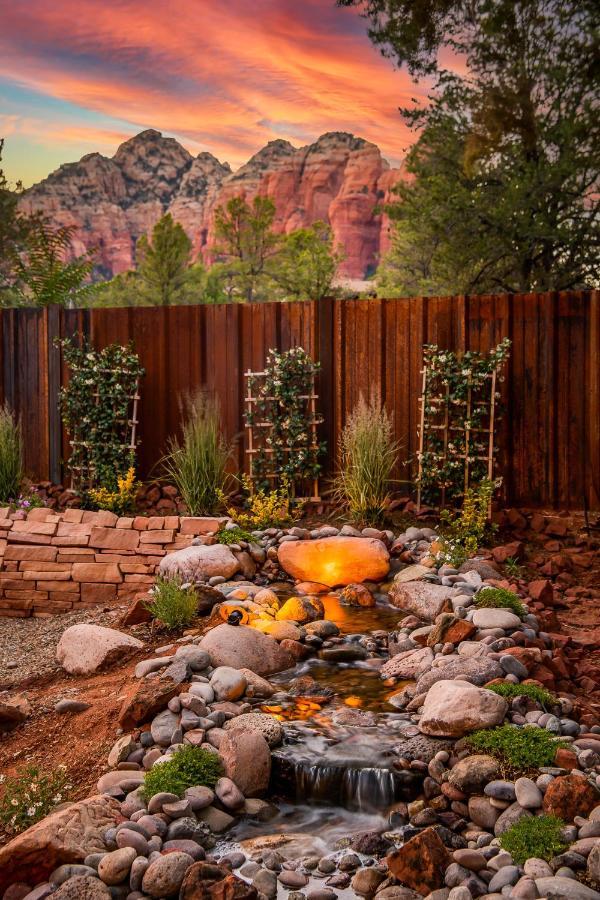 West Retreat W/ Views Of Coffee Pot Rock! Holiday home *