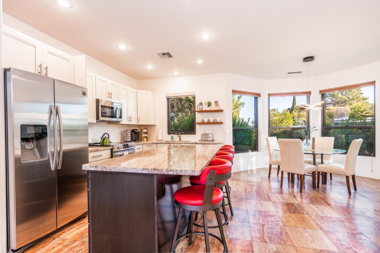 Holiday home West Retreat W/ Views Of Coffee Pot Rock! *