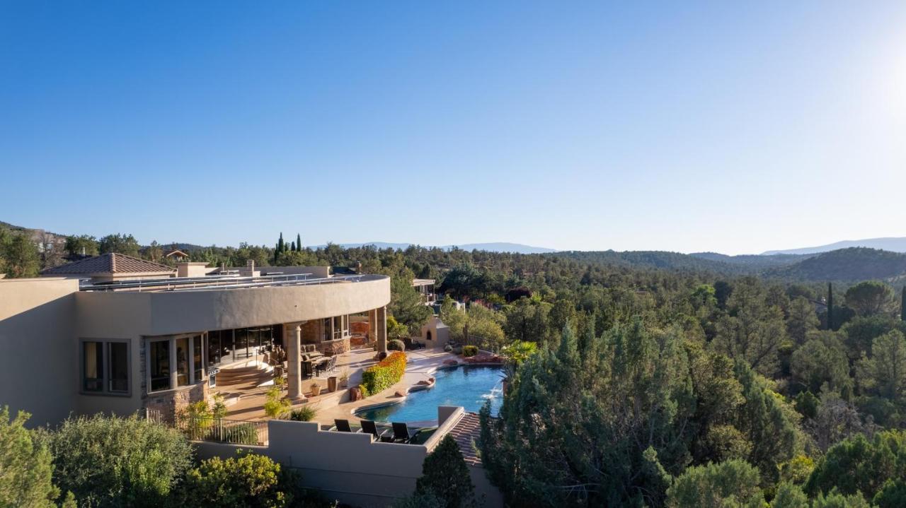 Holiday home Palatial Paradise With Breathtaking Views Of Red Rock And Stunning Infinity Pool *